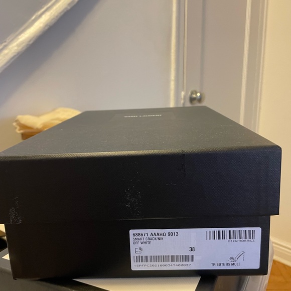 New in box Saint Laurent studded tribute sandal - Picture 6 of 6